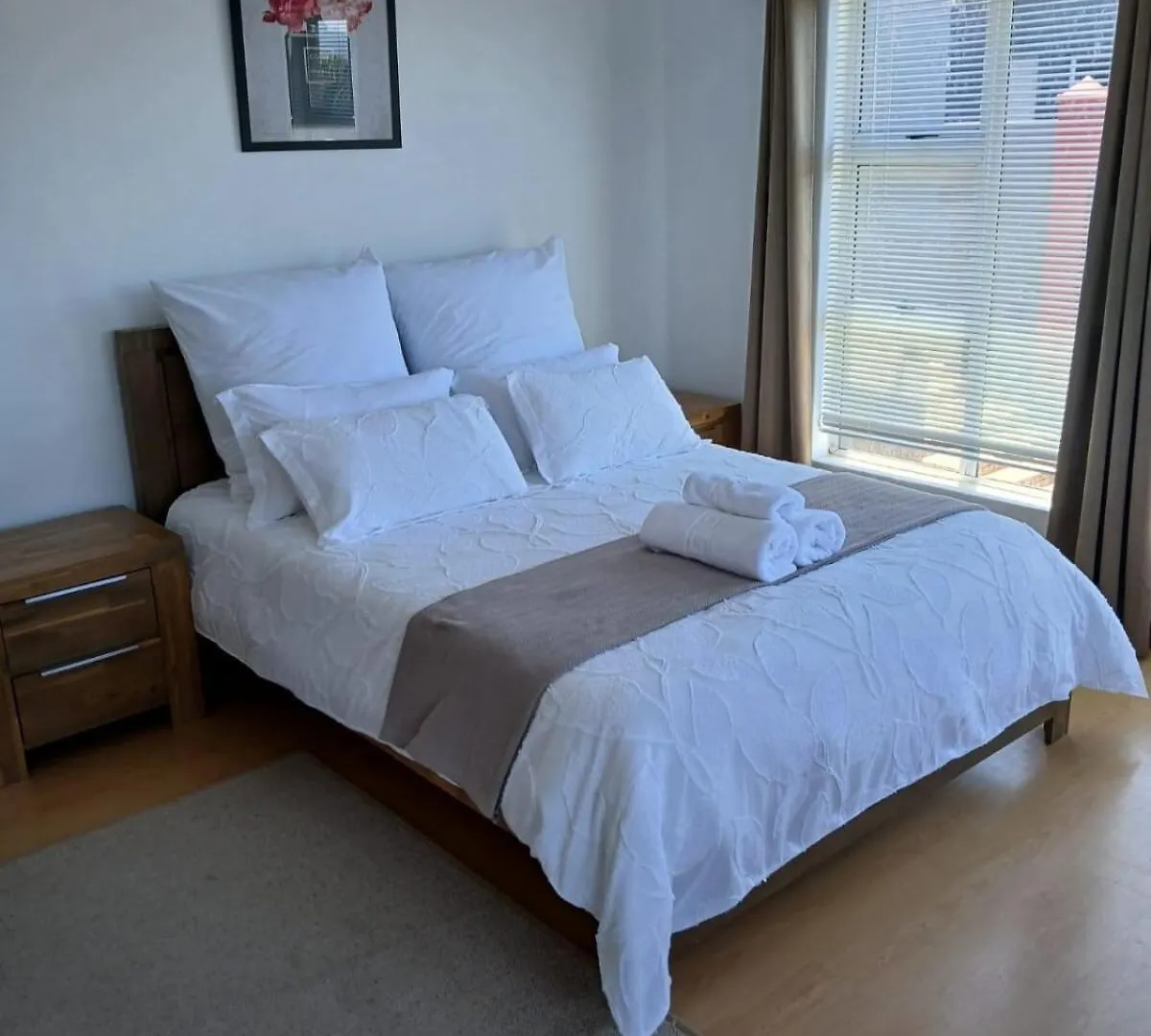 Vredekloof Views Villa Cape Town